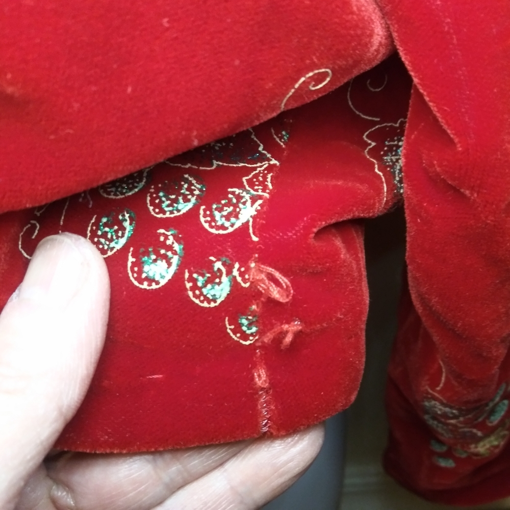 Vintage 1930-40's Handmade Scarlet Velvet Wrap Blouse With Stamped Grape Pattern - Picture 7 of 16